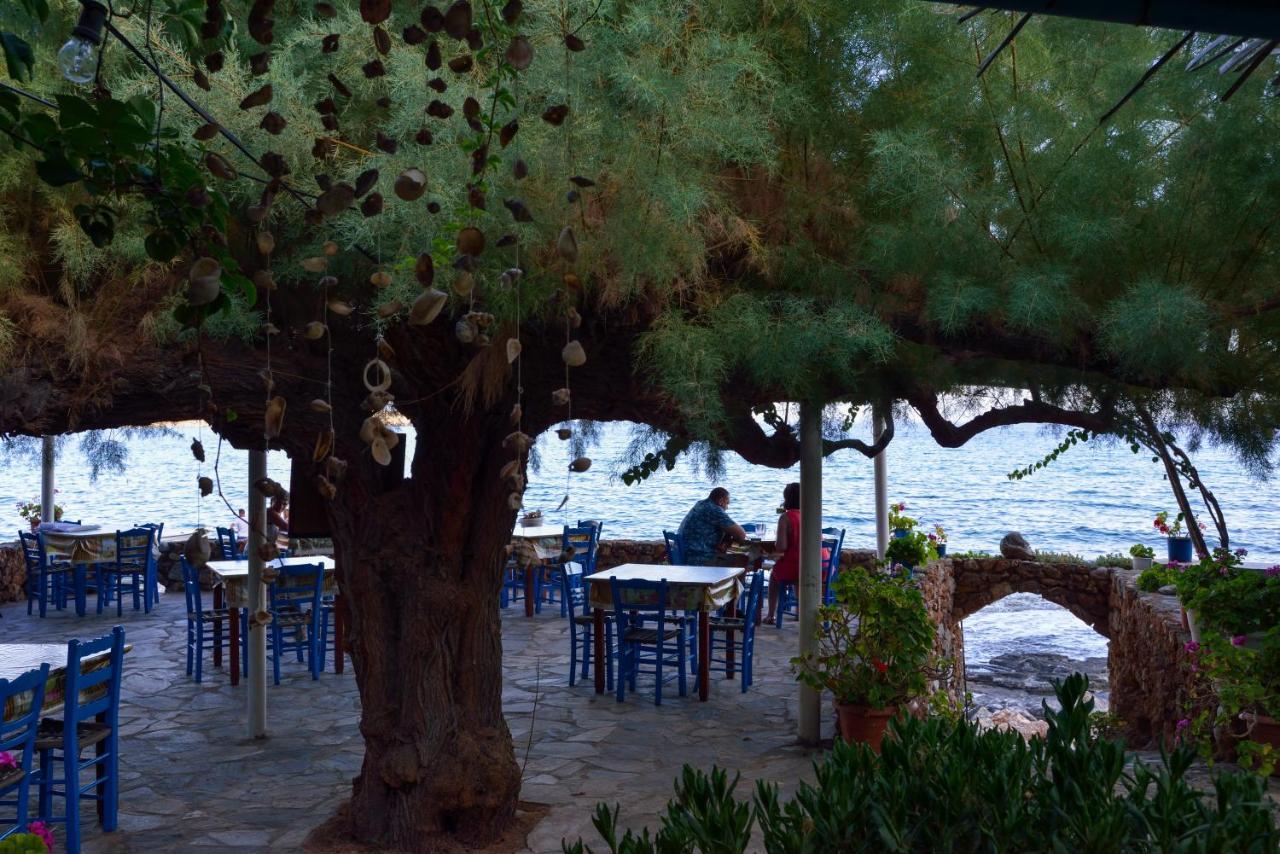 Taverna Akrogiali Loutro Zewnętrze zdjęcie
